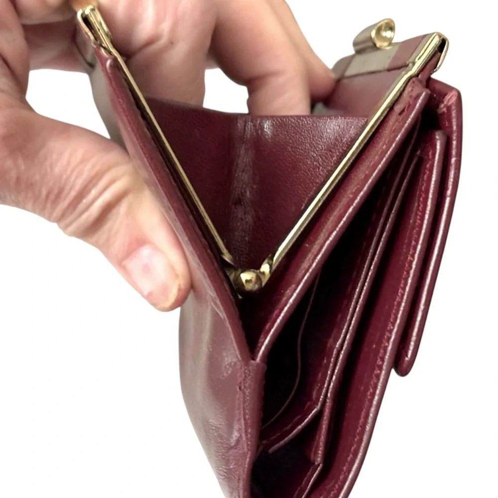 DIOR VINTAGE Bordeaux Red Leather Compact Kiss Lock Wallet